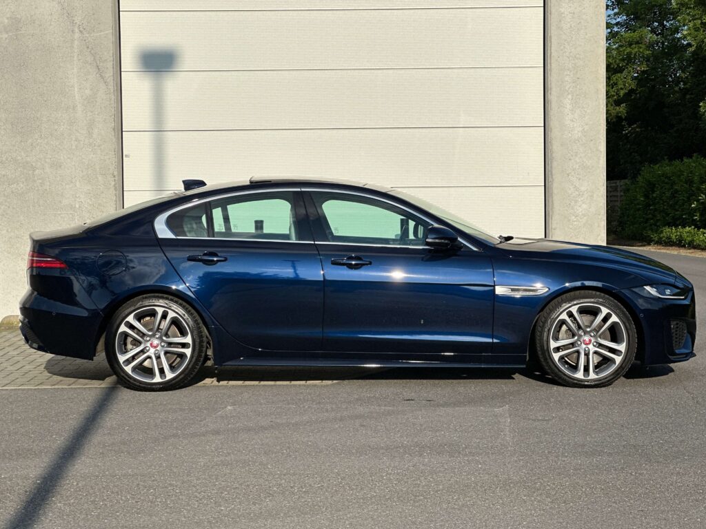 Jaguar XE R-Dynamic